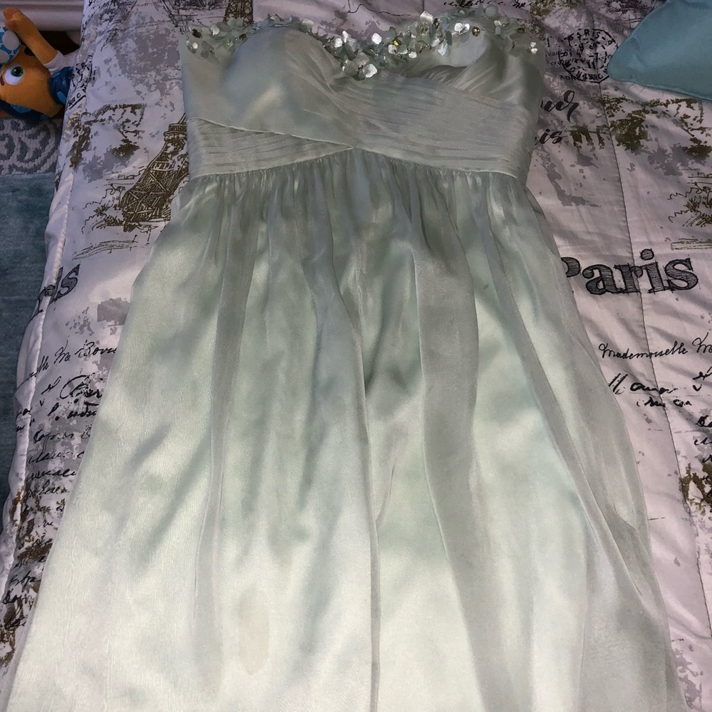 Adrianna Papell light green short dress
